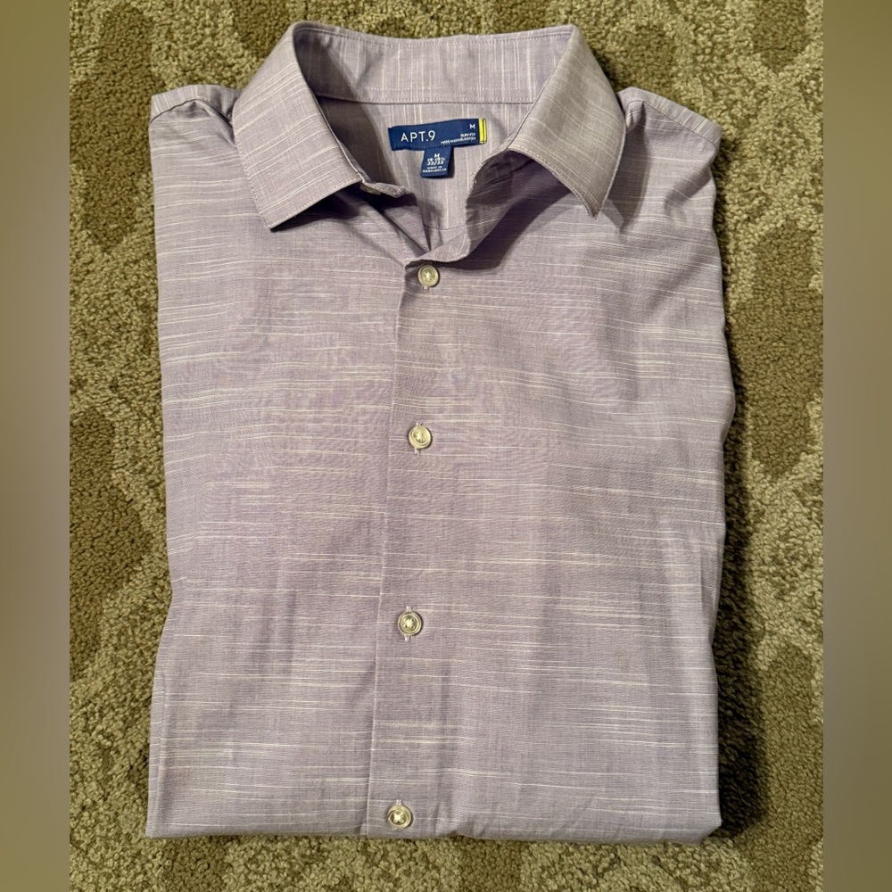 Apt. 9 Men's Size Medium Light Purple Button Down Shirt